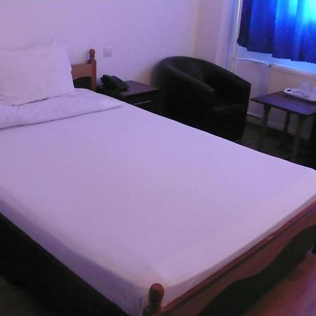 Hotel Uranus Bucureşti Eksteriør bilde