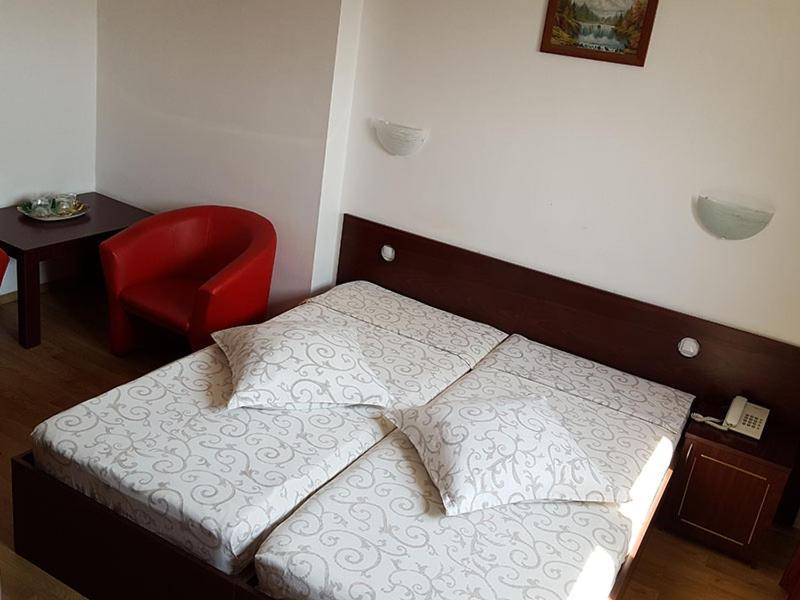 Hotel Uranus Bucureşti Eksteriør bilde